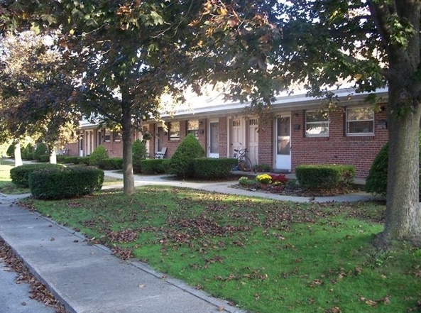 Building Photo - 46 Grove St