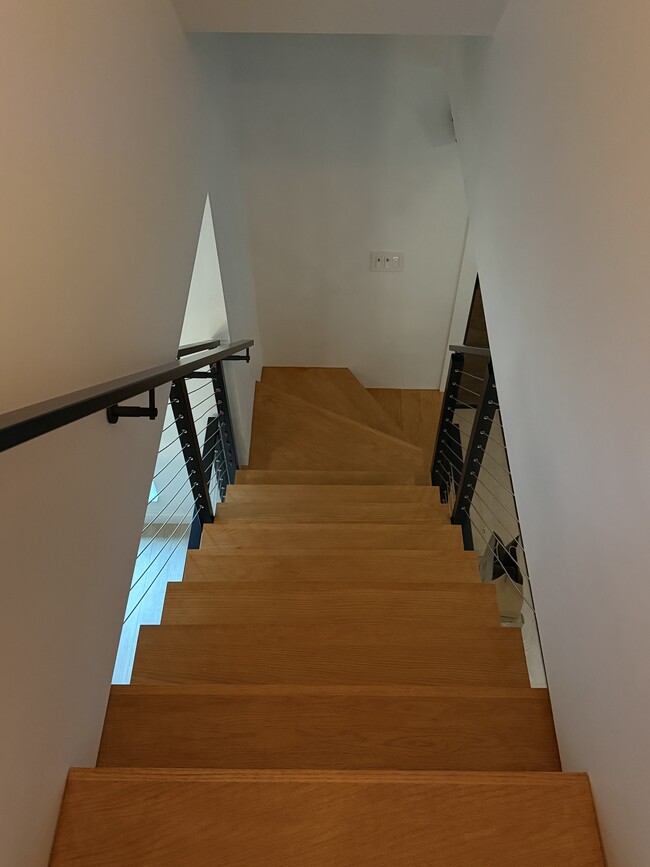 Building Photo - 204 Datura Dr