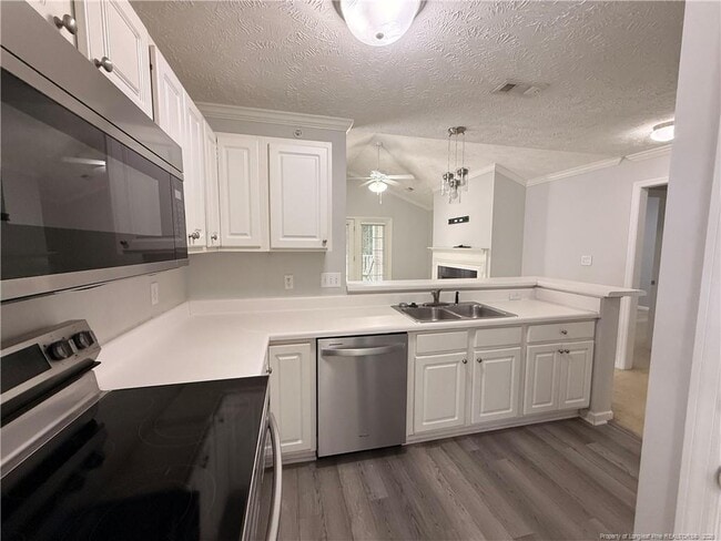 Building Photo - 3342 Harbour Pointe Pl