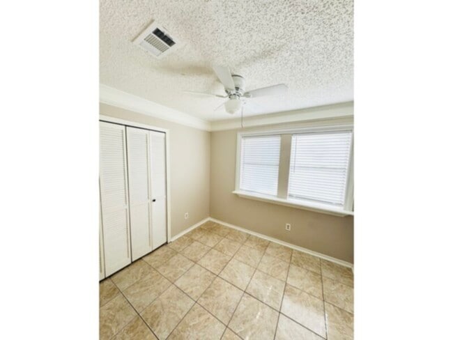 Building Photo - ***3 BEDROOM IN MESQUITE***