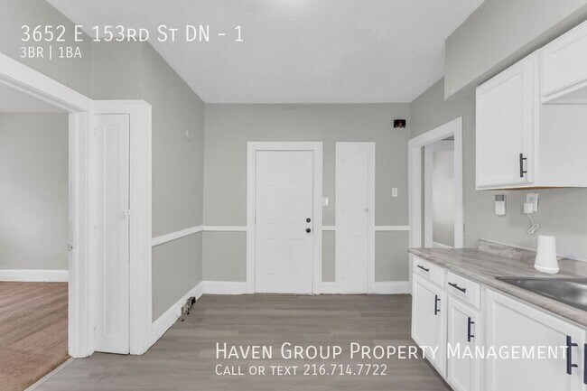 Building Photo - 3652 E 153rd St