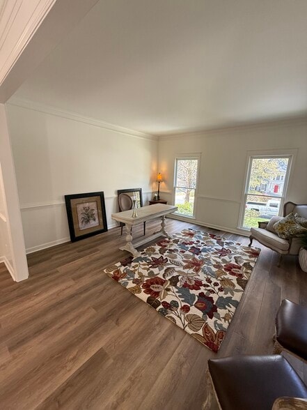 Open area off of living room - perfect office or continuation of living area - 117 Battery Way