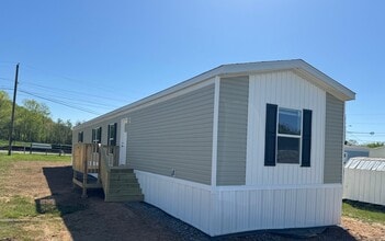 Building Photo - 584 Flatwoods Way