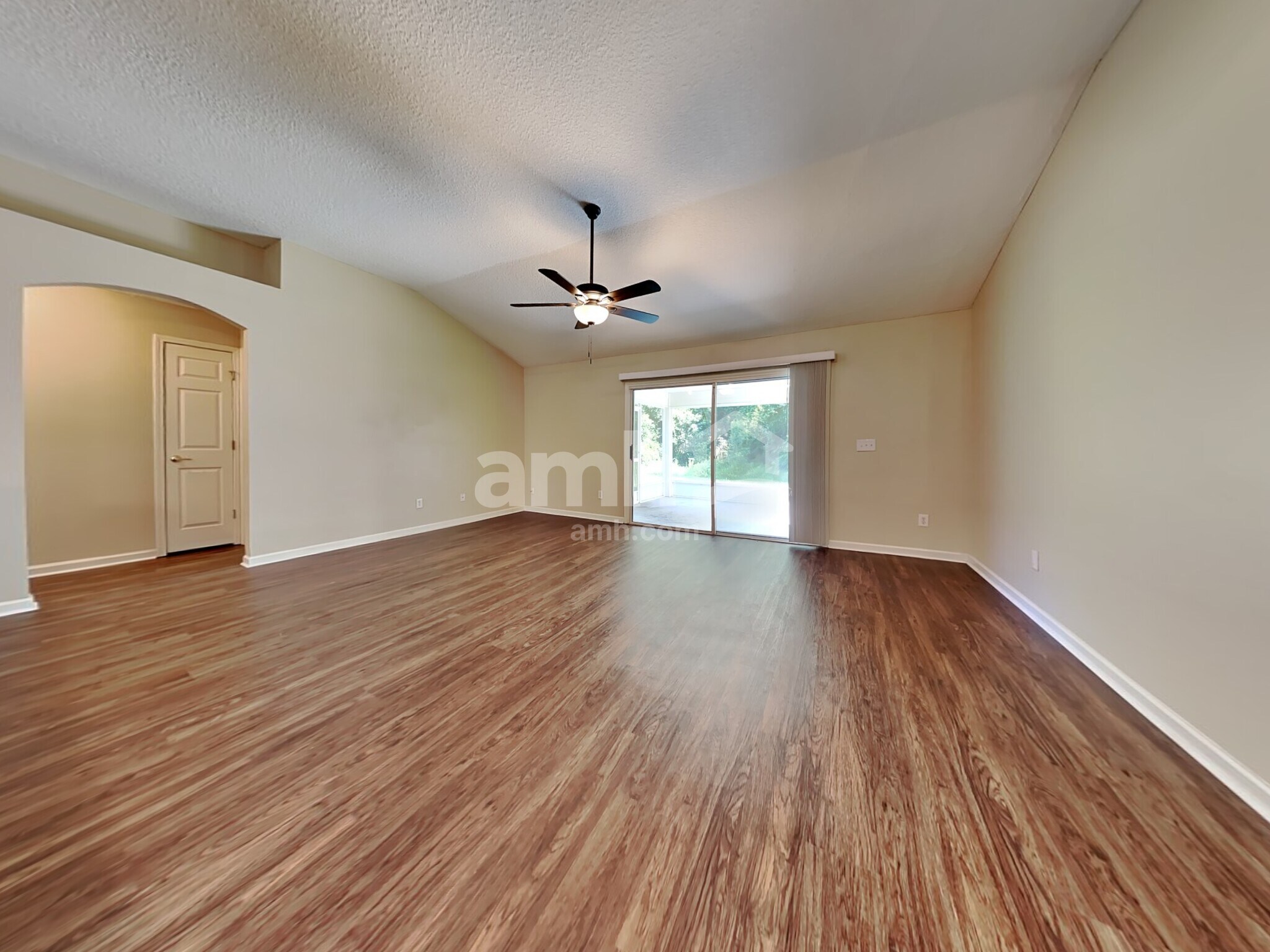 Building Photo - 7152 Rapid River Dr N