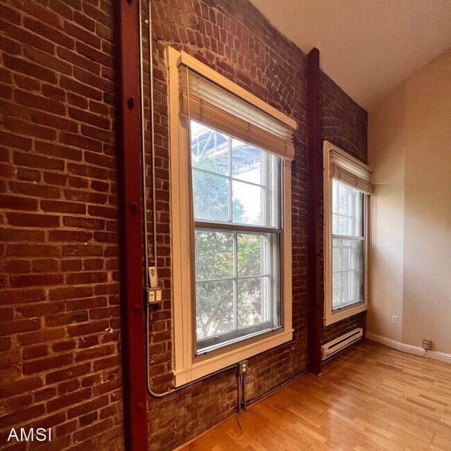 Building Photo - 2 br, 2 bath House - 400 Spear Street #220