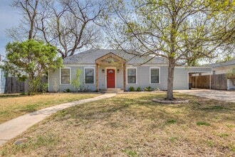 Building Photo - NOW AVAILABLE - Santa Rita Charmer w/ Deta...
