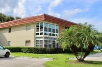 Building Photo - 16 Vista Palm Ln