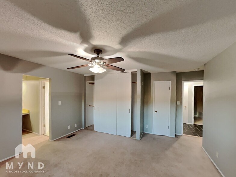 Building Photo - 4730 Sequoyah Rd