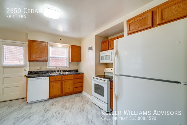Building Photo - 2650 Cedarbrook-