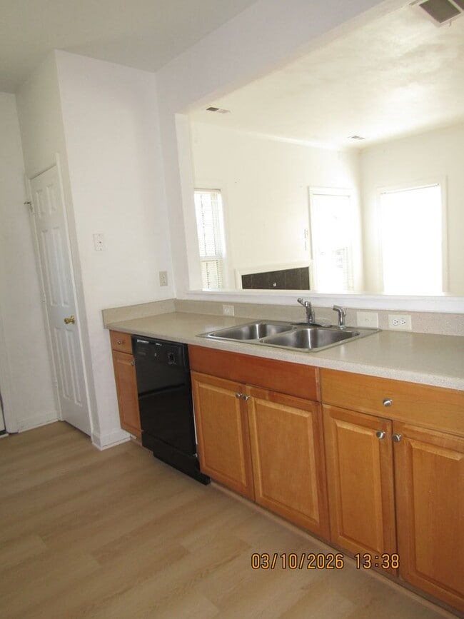 Building Photo - Great Home!