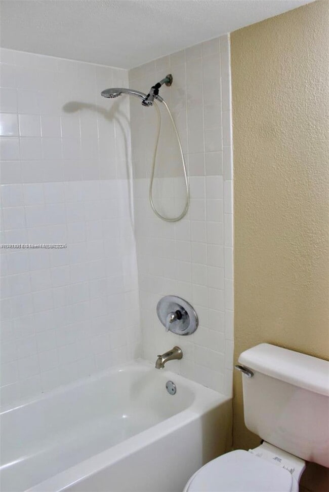 Building Photo - 20824 San Simeon Way