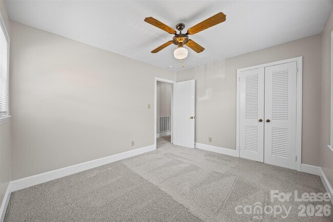 Building Photo - 4827 Harcourt Ln