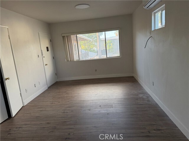 Building Photo - 14154 Roscoe Blvd