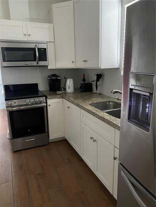 Building Photo - 646 33rd St