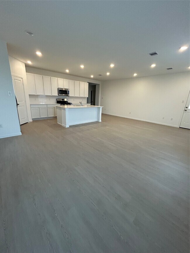 Building Photo - 6847 Harvest Wheat Ln