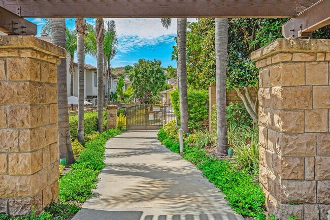 Building Photo - Beautiful Talega Condo!