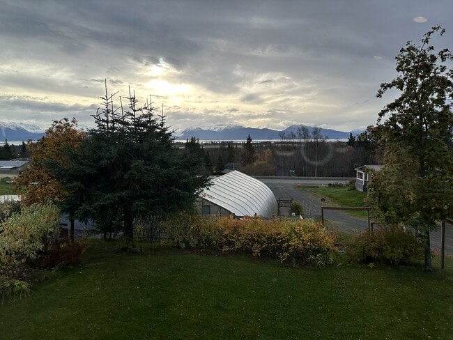 Building Photo - 2340 East End Rd