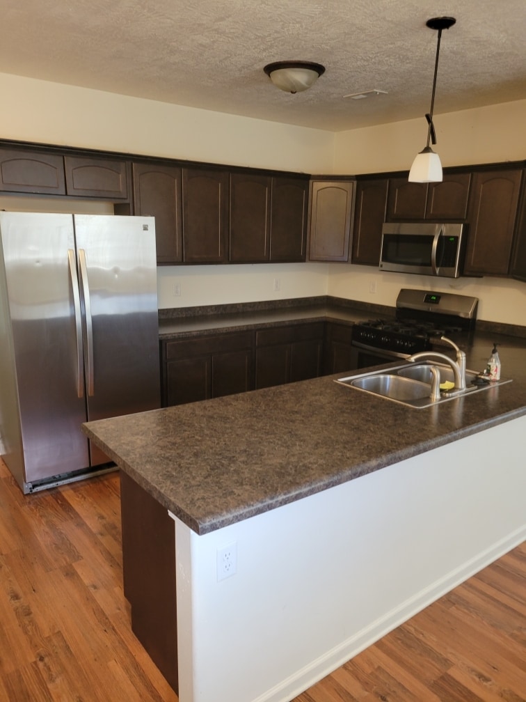 Building Photo - 1859 Red Bertrand Ct