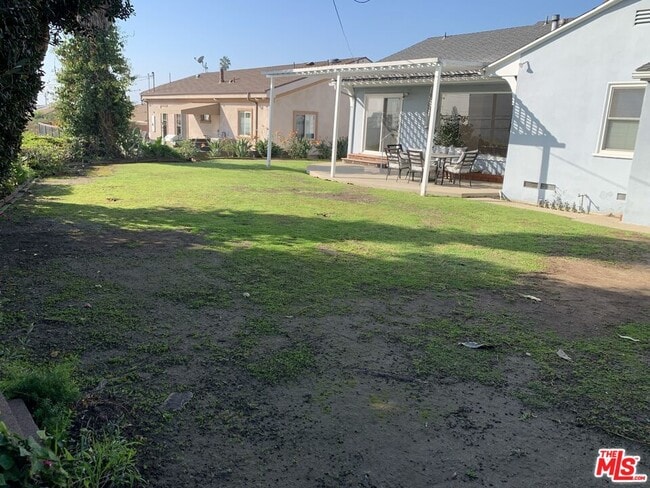 Building Photo - 5604 Chariton Ave