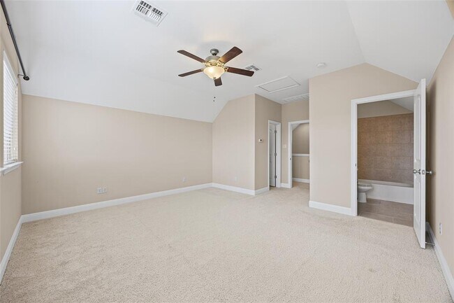 Building Photo - 17900 Crimson Apple Way