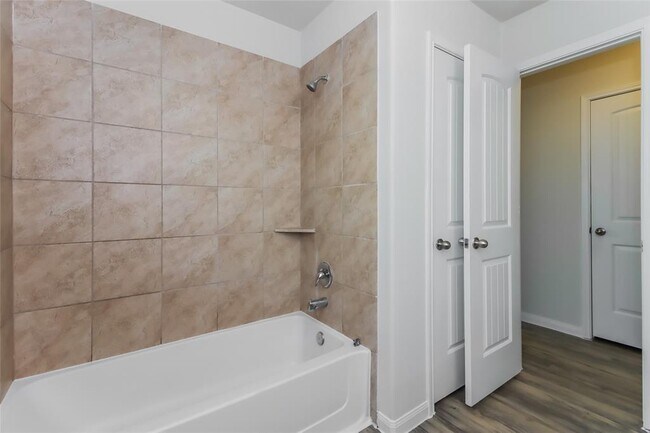 Building Photo - 25258 Sanitas Valley Dr