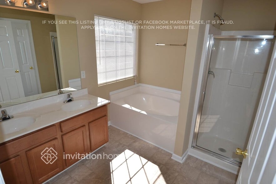 Building Photo - 8736 Hazelcroft Ln