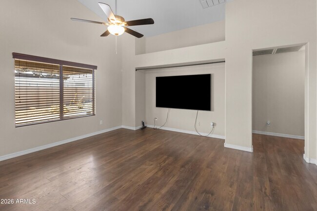 Building Photo - 2501 S 255th Dr