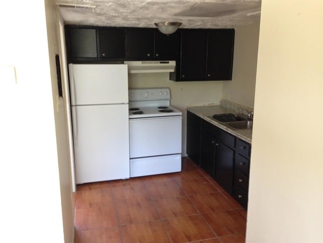 Building Photo - 510 Fairground St NE