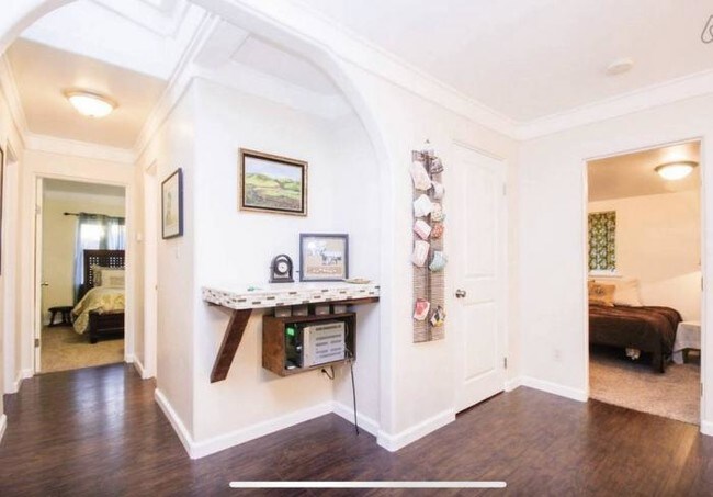 Building Photo - 3 bedroom in Santa Barbara CA 93110