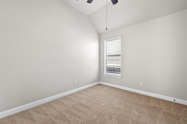 Building Photo - 645 Clear Springs Hollow