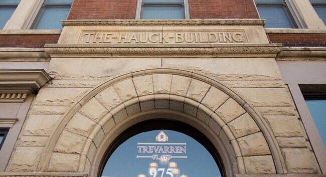 Building Photo - 975 E McMillan St