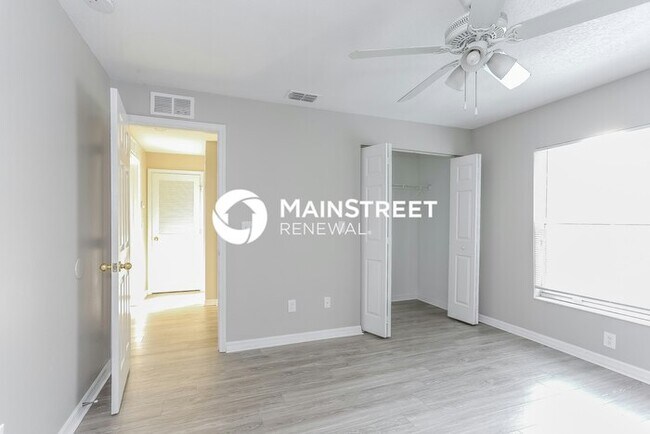 Building Photo - 3 Bedroom Pet-Friendly Home in St Petersburg, FL with Main Street Renewal