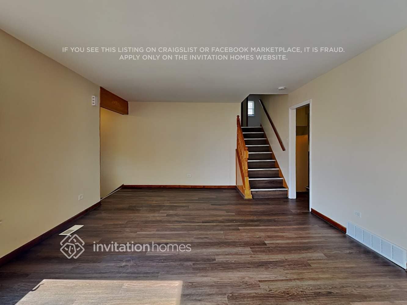 Building Photo - 1035 Iowa St
