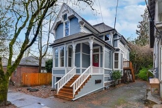 Building Photo - 624NW