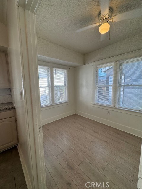 Building Photo - 1538 W 51st Pl