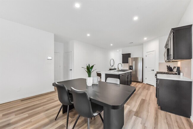 Building Photo - 14816 Crimson Peak Ln