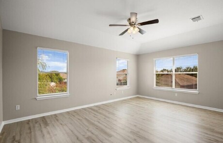 Building Photo - 18600 White Water Cv