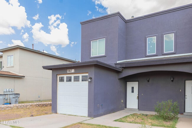 Building Photo - 5917 Cielo Del Rey Pl