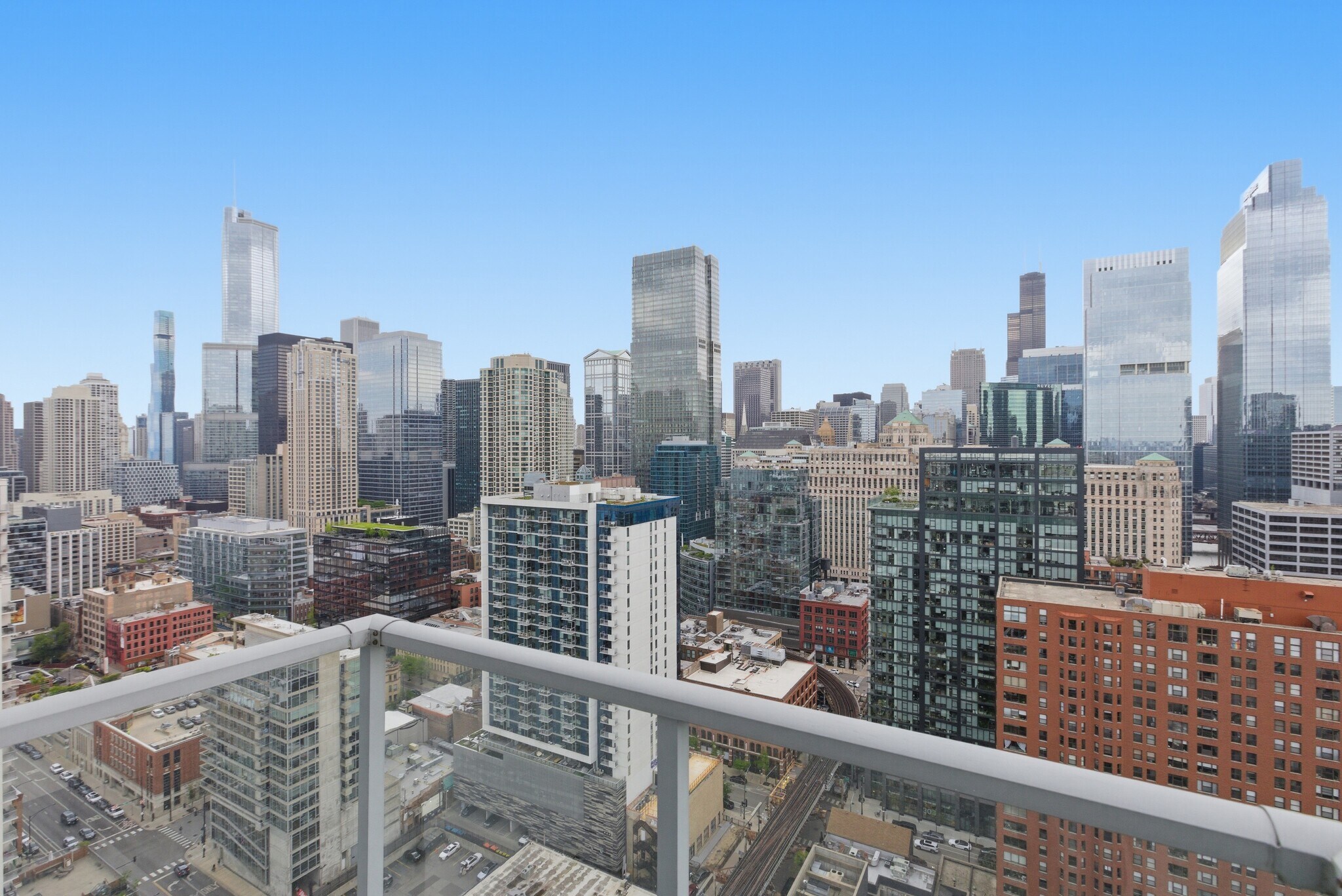 Building Photo - 303 W Ohio St