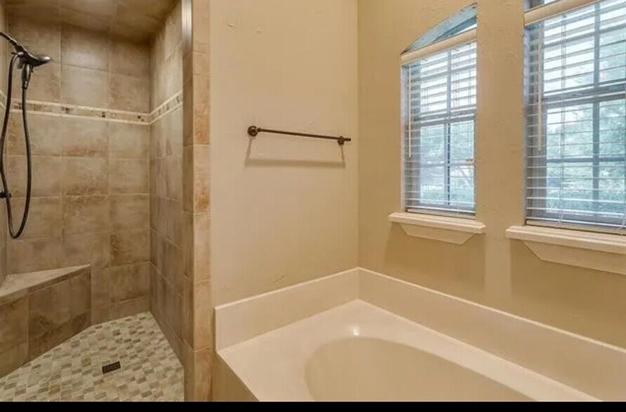 Building Photo - 4105 Timberbrook Ct