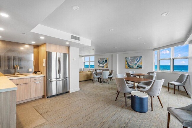 Building Photo - 3407 S Ocean Blvd