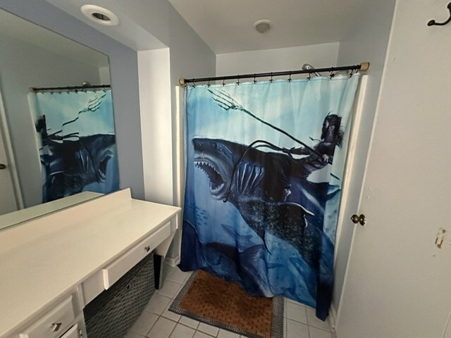 Building Photo - 5261 Bardith Cir