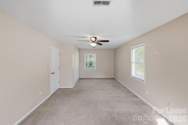 Building Photo - 319 Deep Forest Ct