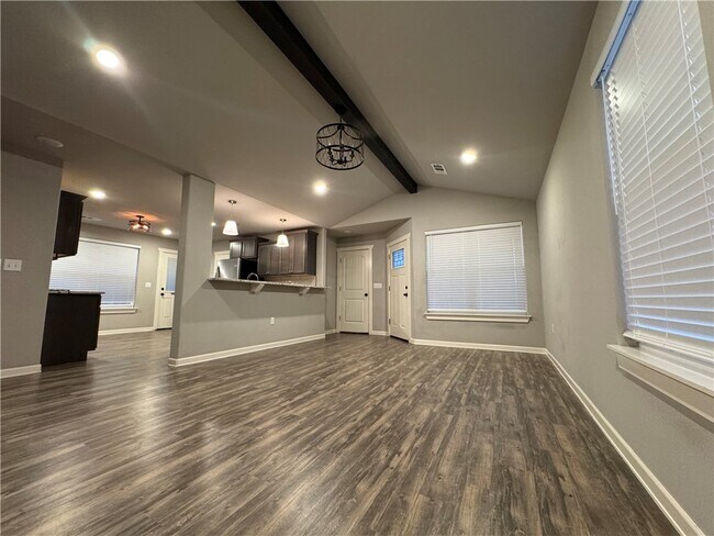 Building Photo - 1707 S K Pl