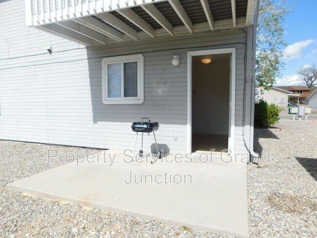 Building Photo - 433 Pendleton St