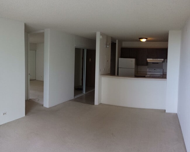 Building Photo - Pearlridge Pearl Two 2 Bedroom 1 Bedroom 1 Parking Condominium Overlooking the Coastline