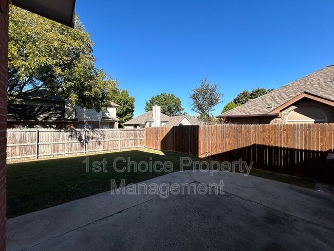 Building Photo - 4805 Misty Ridge Dr