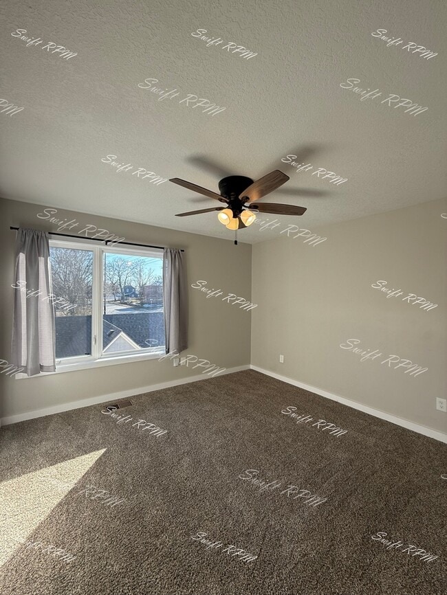 Building Photo - 119 Kickapoo St