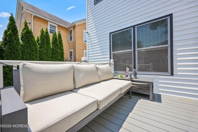 Building Photo - 28 Rector Pl