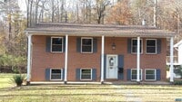 Building Photo - 2751 McElroy Dr